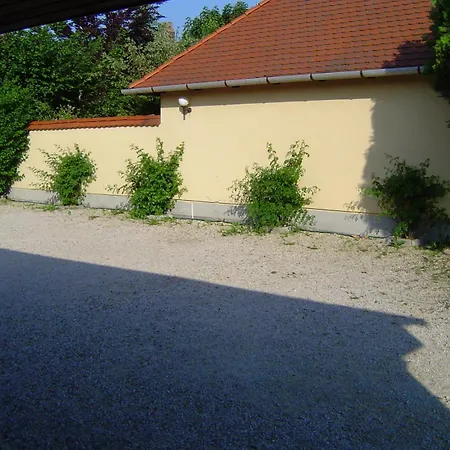 Guest house Lunczer Vendeghaz 2*