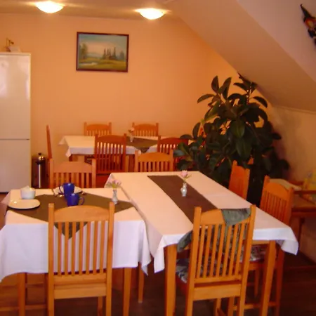 Pensionat Lunczer Vendeghaz 2*